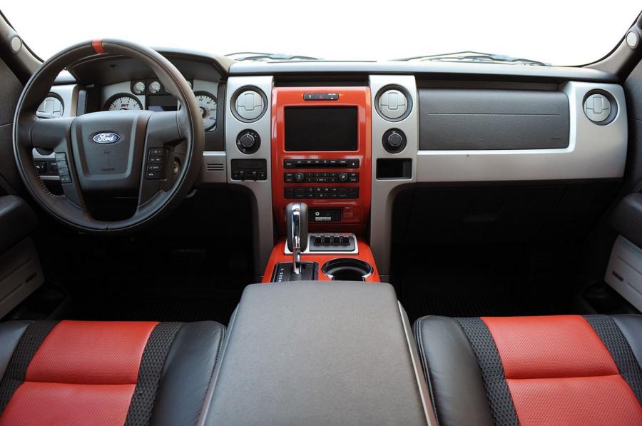  Ford F-150 SVT Raptor 2010 года  (фото 81 из 295)